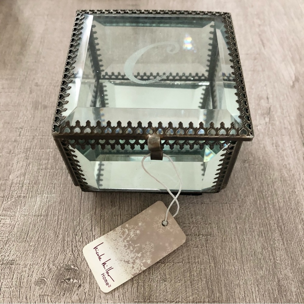 NWT Nicole Miller Trinket Box